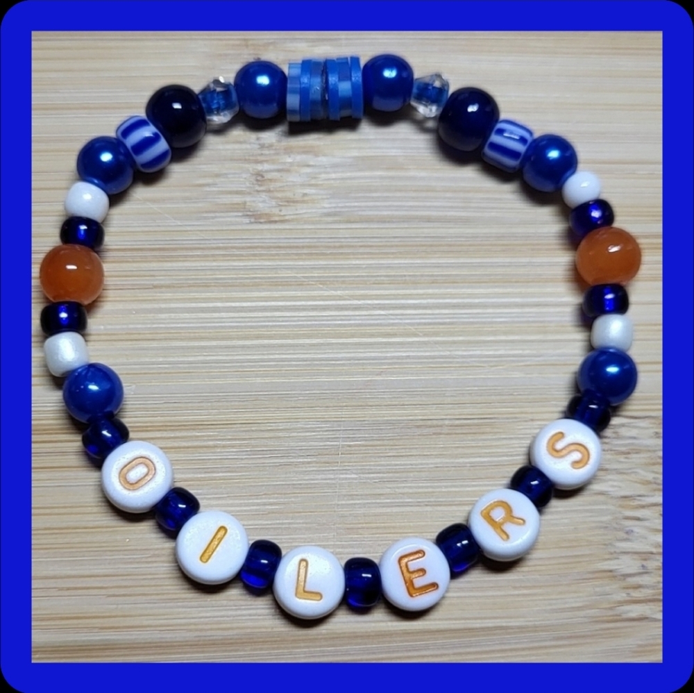 Oilers Friendship Bracelet, Size 7"